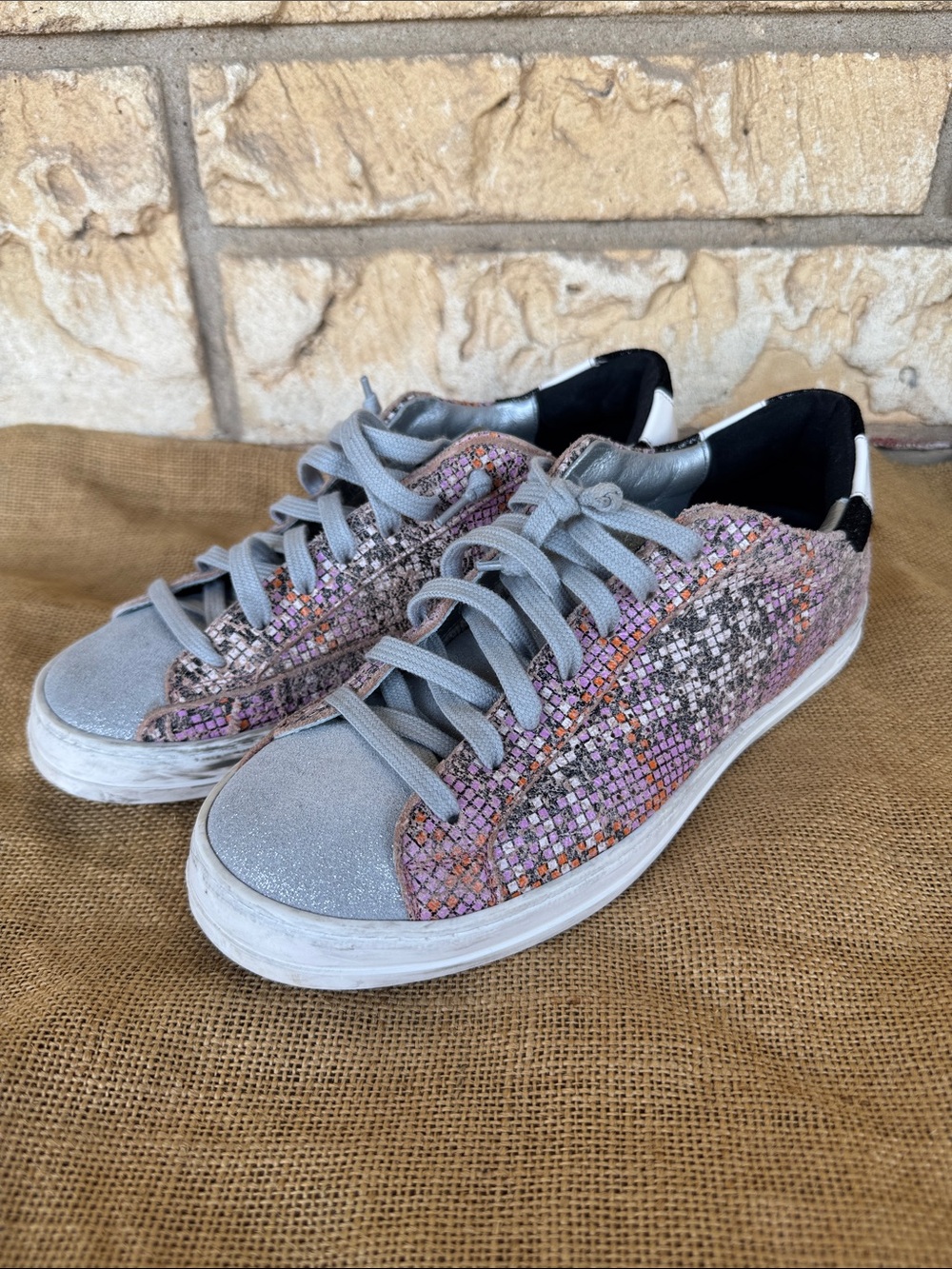 P448 Woven Pink & Gray Low-Top Sneakers Retail 298.00 Size 39